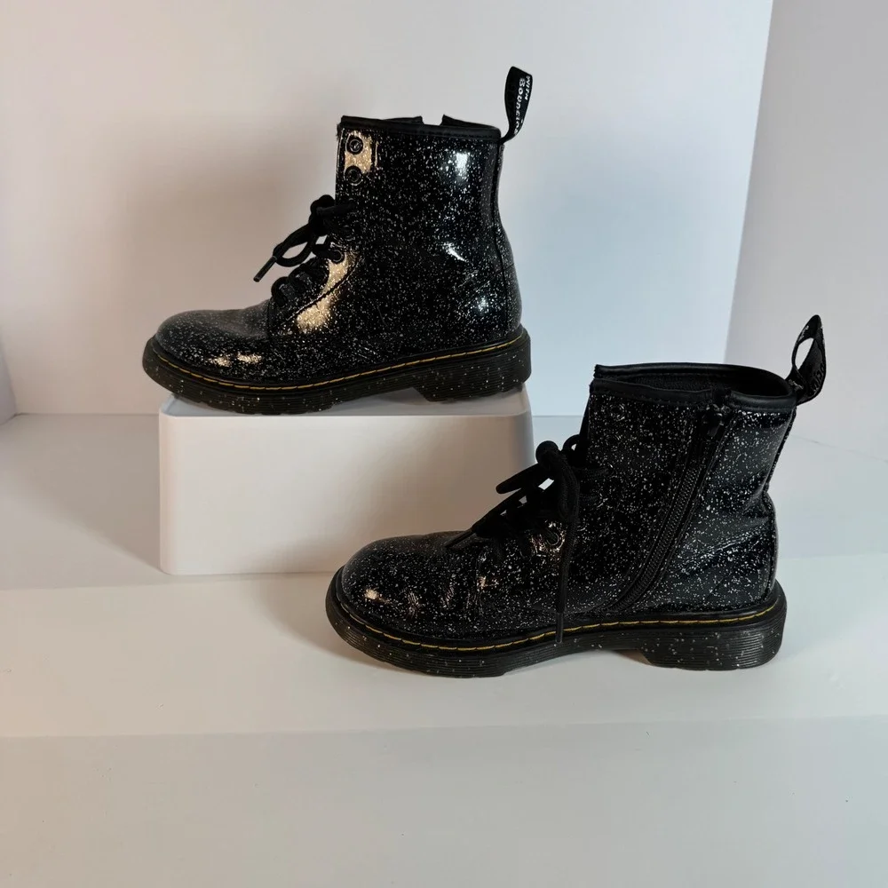 Dr. Martens 1460 J Kids Black Patent Splatter Combat Boots Size 3 US 2 UK 34 EU